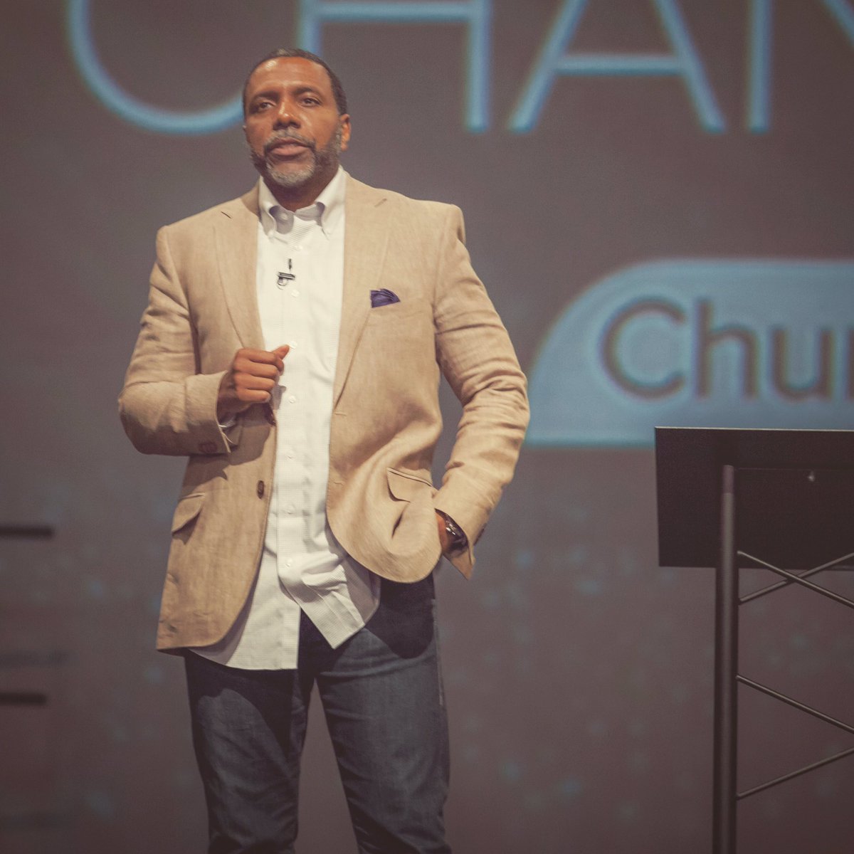 Creflo_Dollar's tweet photo. Regardless of what may be going on in your life, continue to trust in the Word of God. We must stay focused. https://t.co/VUnMet7BXa