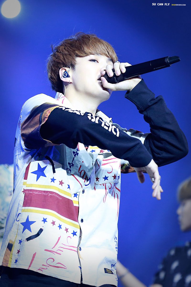 suga930309com's tweet photo. 머시쪙🙊🙈

160903 #슈가 #SUGA #방탄소년단  @BTS_twt https://t.co/SgzNUWZbhS