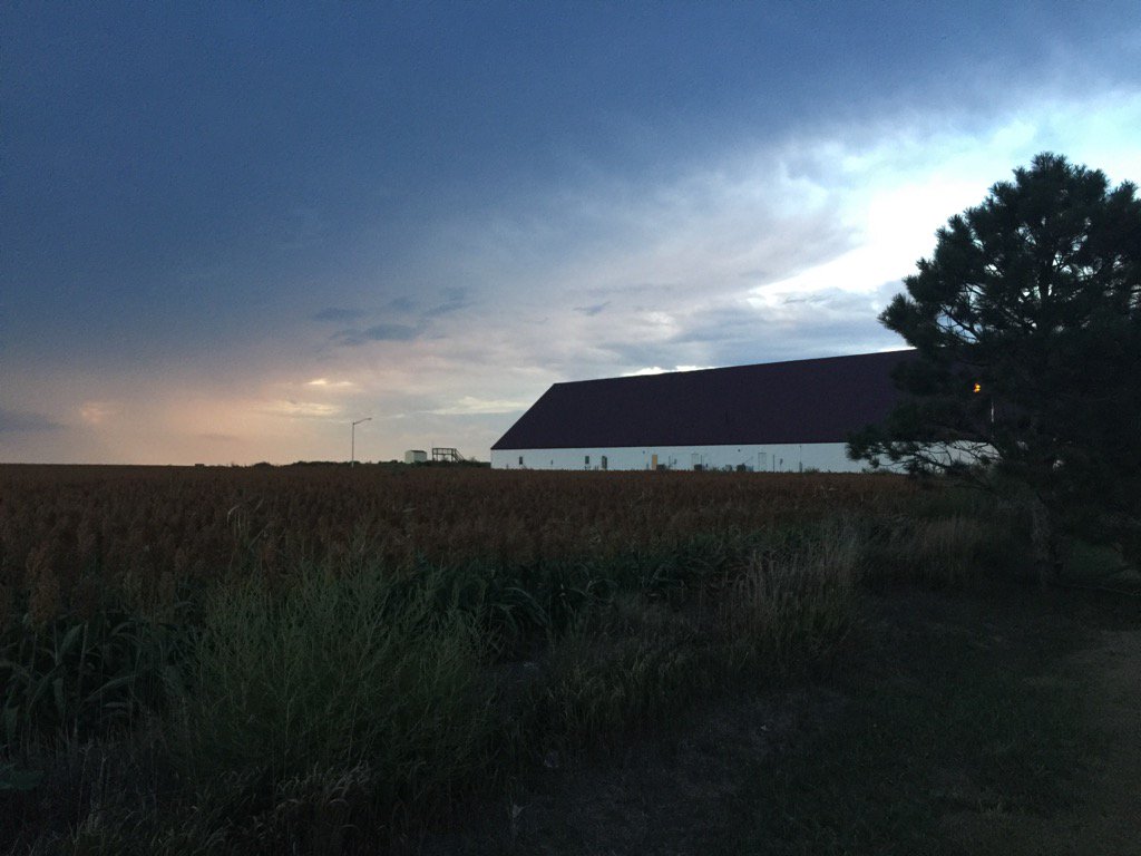 A late storm sweeping into Kansas. #largestbarnever