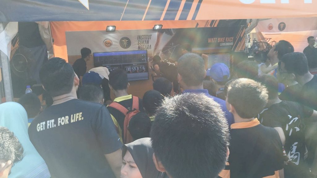 isnmalaysia's tweet photo. Apa yang menarik ni Jang? Jom test @wattbike challenge di booth #TeamISN Kita tengok siapa yg hebat! πβπ
#FitN9 https://t.co/LnQw1r6kry