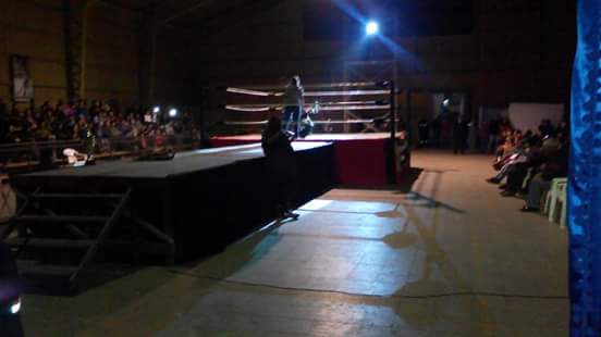 LuchaLibreValpo's tweet photo. https://t.co/1x88pvIRrU
Vll en #Concon https://t.co/vbHevvYCQ0