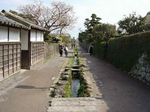 TravelJimat's tweet photo. How we wished Malaysia is like Japan? First drain so clean even koi can live. Second nobody take it. Amazing Japan. https://t.co/9Y0od7GspV