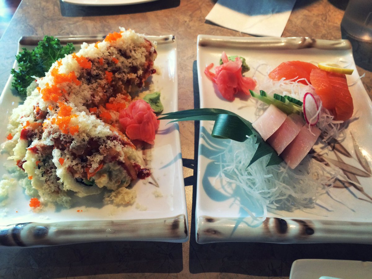 One of the best things about living on the West Coast, is how many amazing #sushi restaurants there are! ☺️ #Dinner