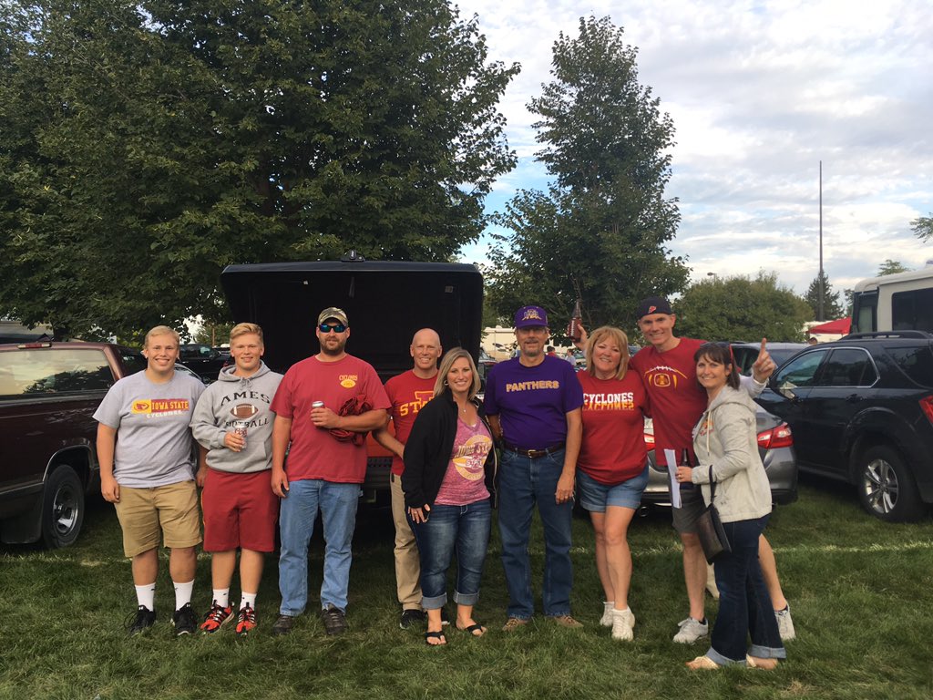 ljfredrickson's tweet photo. It's a family thing... #cyclONEnation #isu https://t.co/DuoJ7sQErr