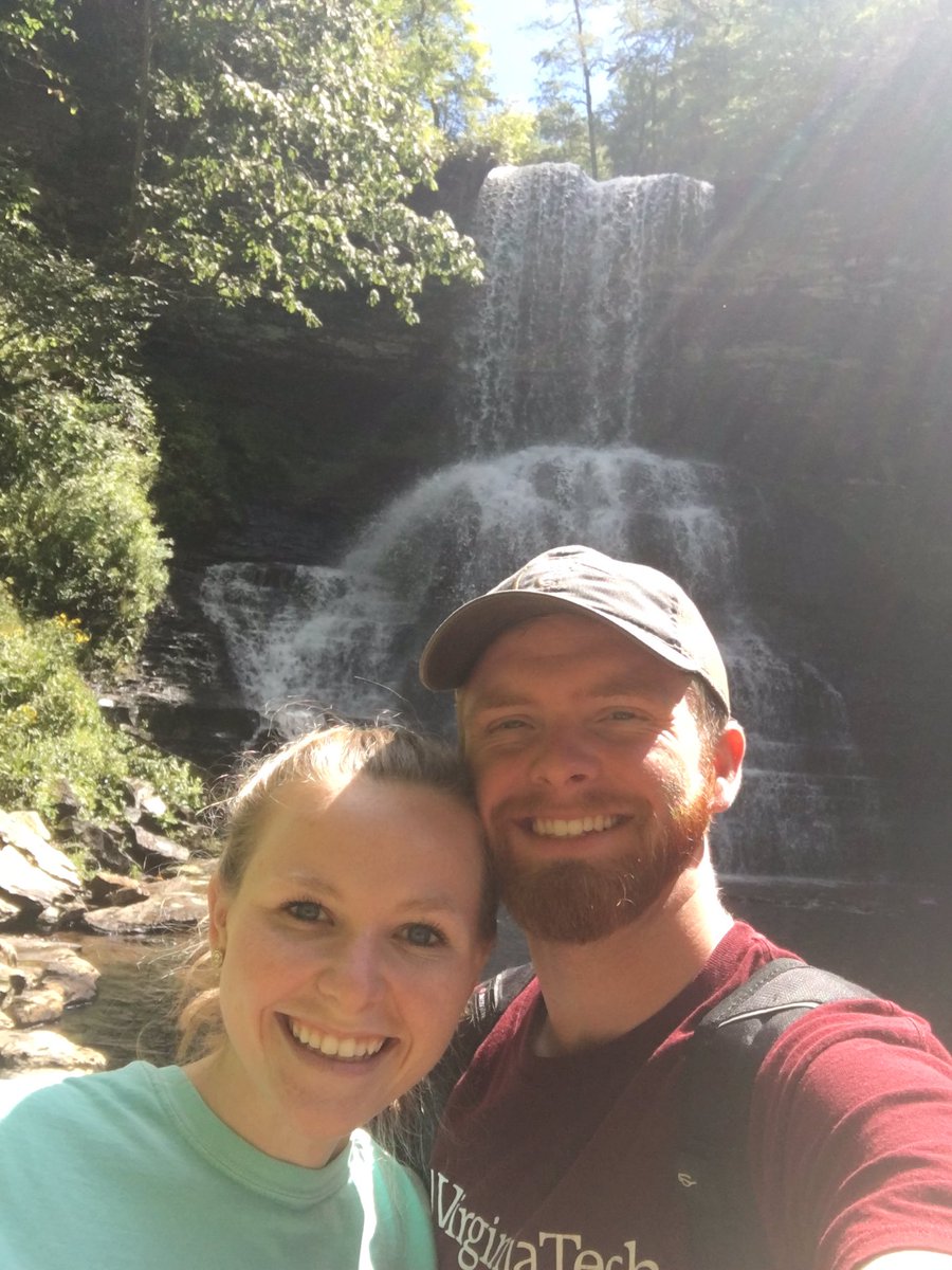 Joshmx122's tweet photo. Great day hiking the cascades with some even greater people https://t.co/P1ik6XyGya