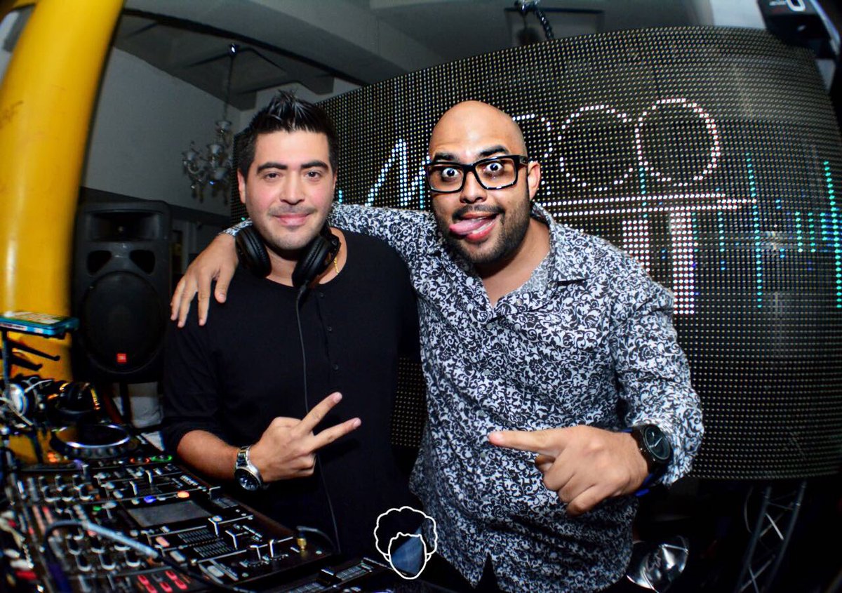 djmarcodetroit's tweet photo. Una con él cumpleañero @DeejayJoemusic en #Catabar https://t.co/udixoWiePf