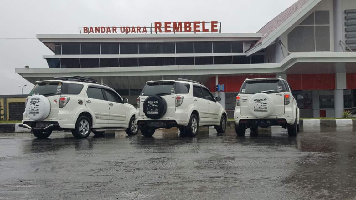 TRCI_Aceh's tweet photo. Keluarga besar #TRCIACEH di Bandara Rembele #ayokegayo https://t.co/cQvlShkLA9