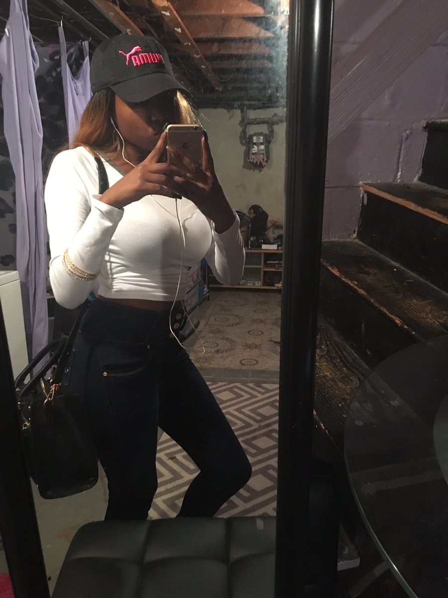 cutiefacezakia's tweet photo. 💘🌎😜 https://t.co/7EHhzVI8vZ