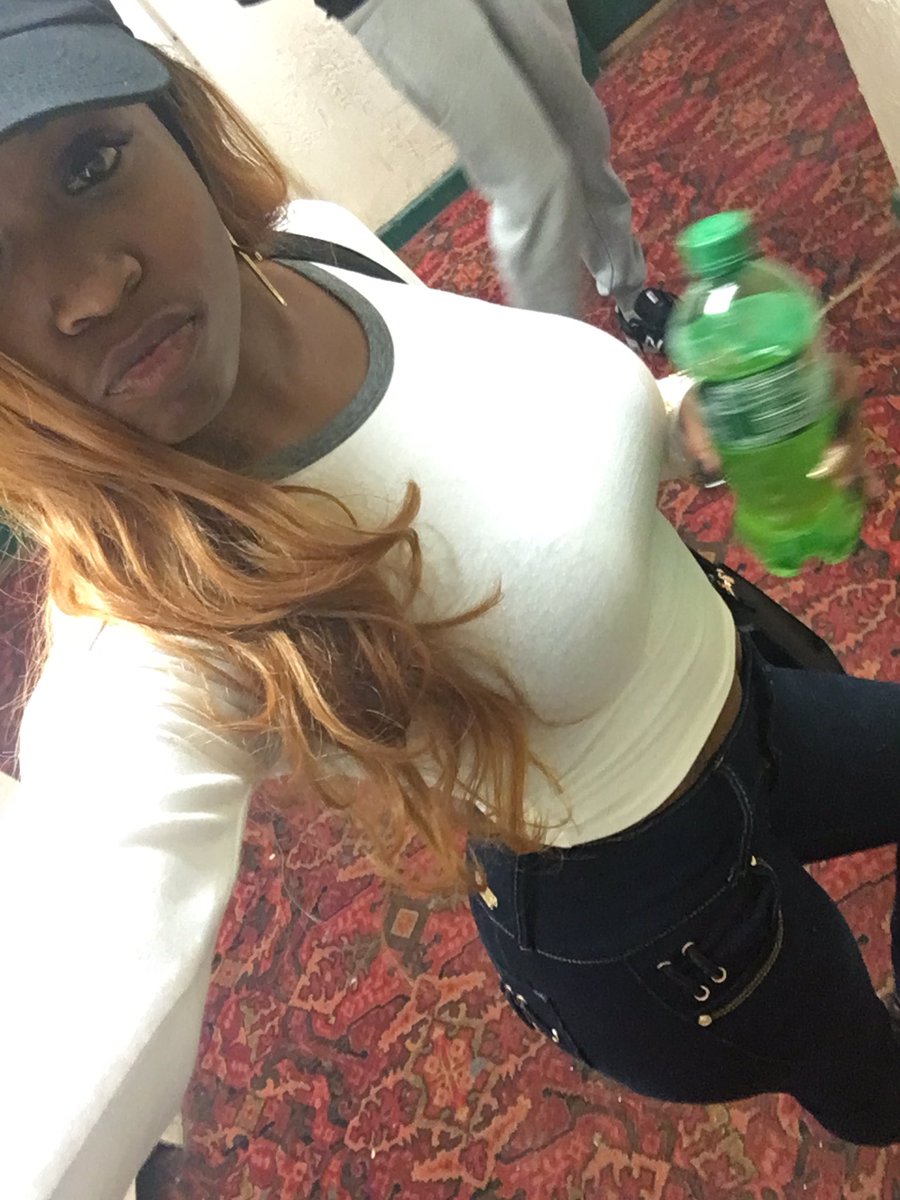 cutiefacezakia's tweet photo. https://t.co/E063riHt9U