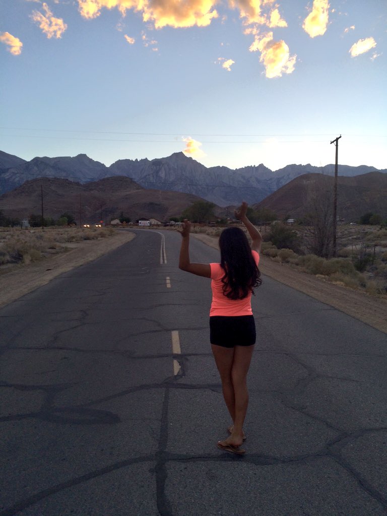 IrongirlNadia's tweet photo. We've arrived to Lone Pine! Adventure begins. #mtlangley #14er https://t.co/87aUncJRZl