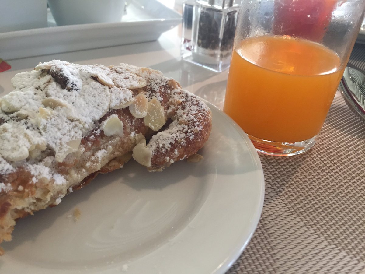 Almond croissants are so amazing but so difficult to eat without looking like you have a cocaine problem.