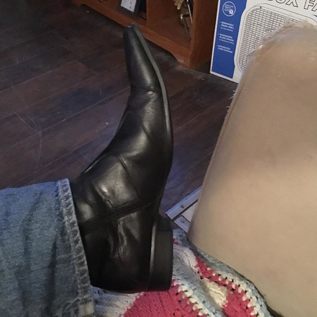 westphd's tweet photo. I #love my #aldoboots so comfy #awesome #westphd #westkirkley #fun https://t.co/qKI5CpSe2X https://t.co/qhgNpfHPpf
