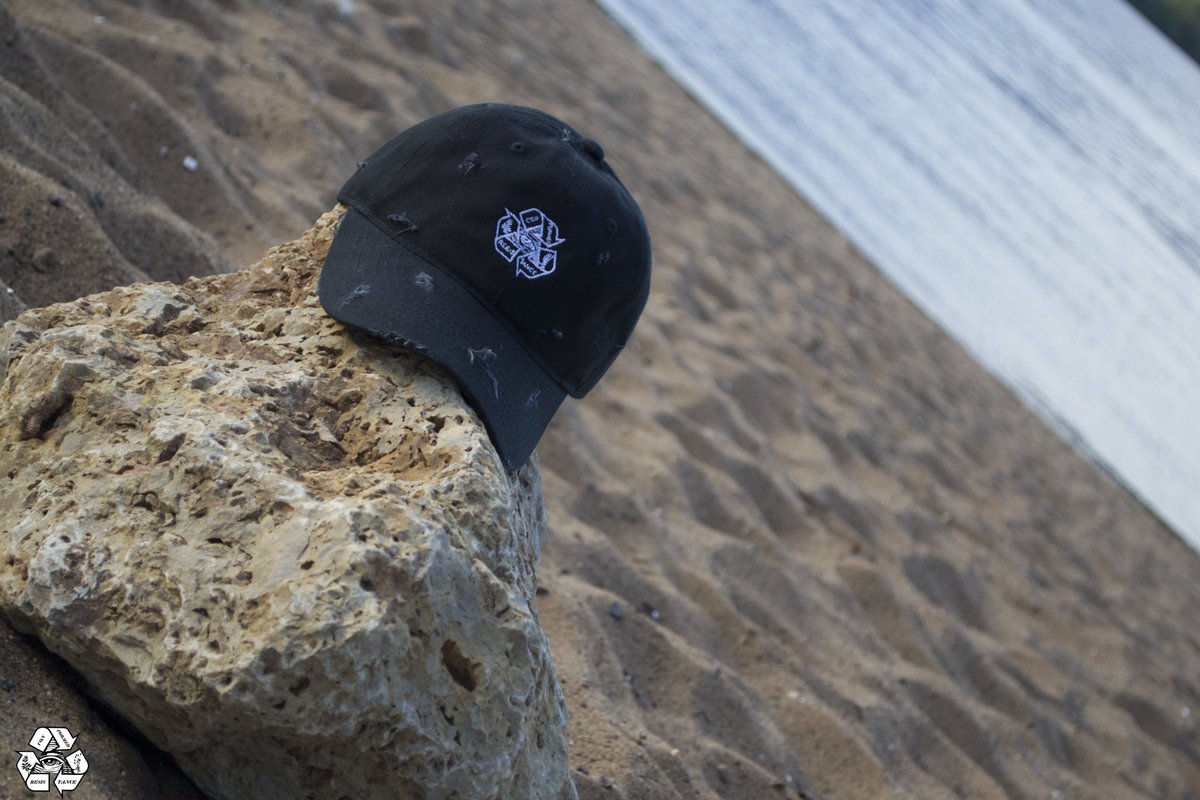 ConformResist's tweet image. New hats are in!🔥🔥