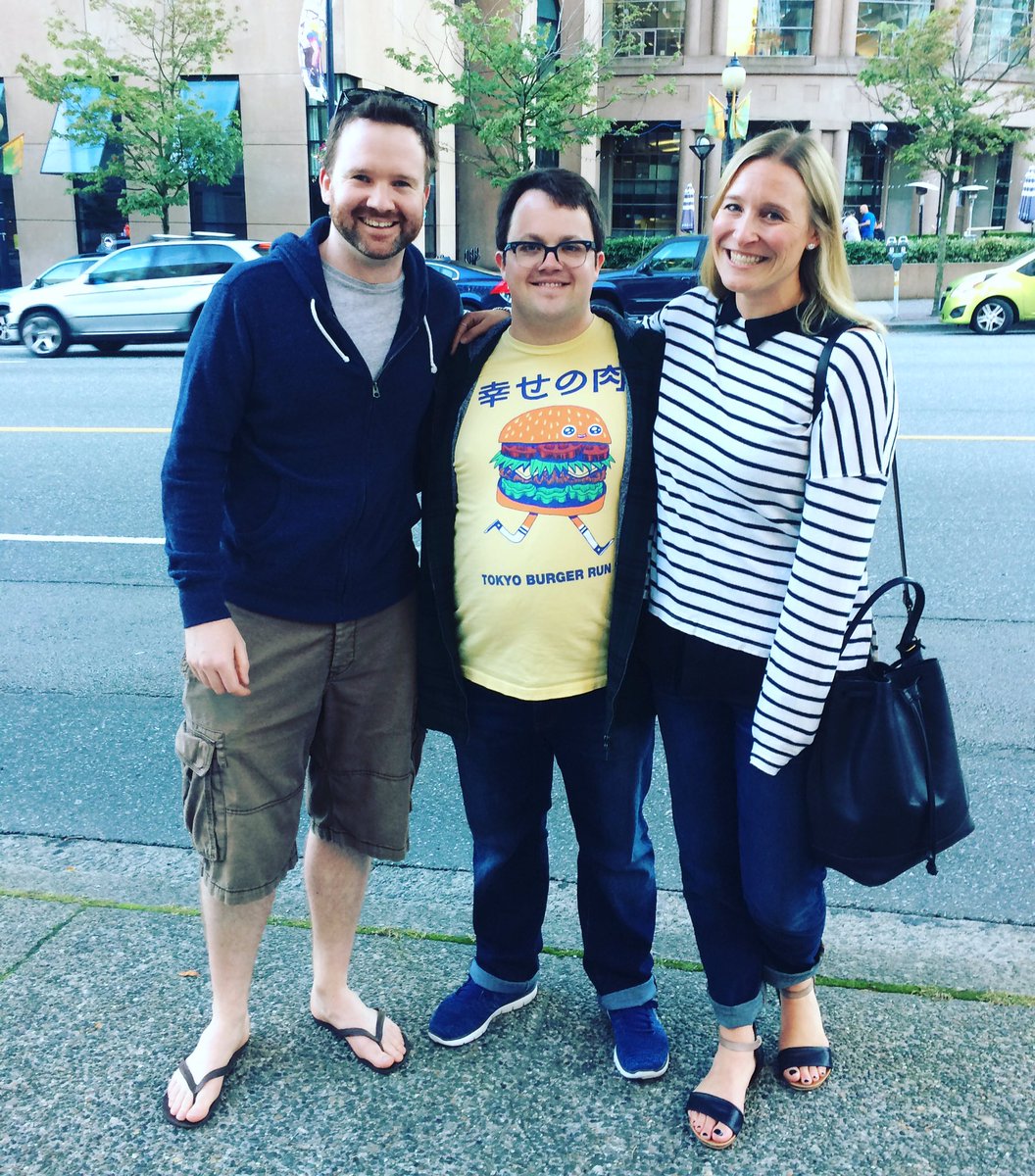 #ibelieve -- Ran into Elder Cunningham from <a href="/BookofMormon/">THE BOOK OF MORMON</a> (brilliant show) on the streets of Van. #dailyhive