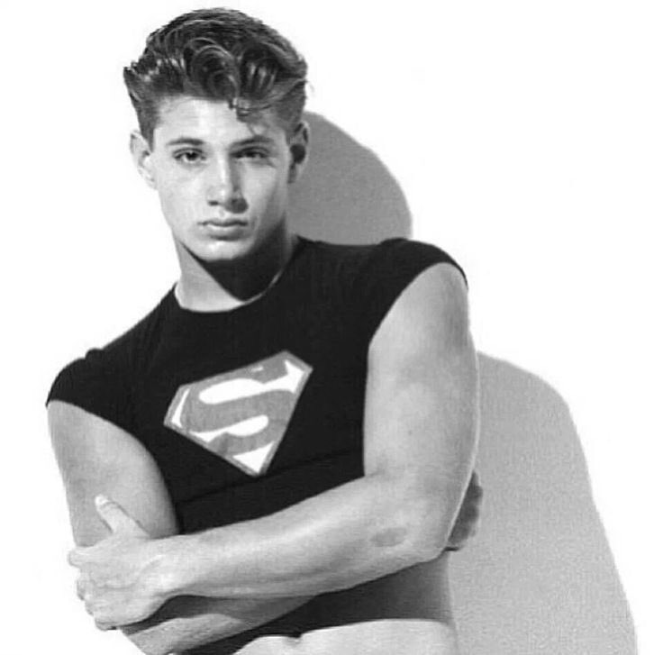 agamemnan's tweet photo. A young Jensen Ackles https://t.co/6kQU9CNh3N