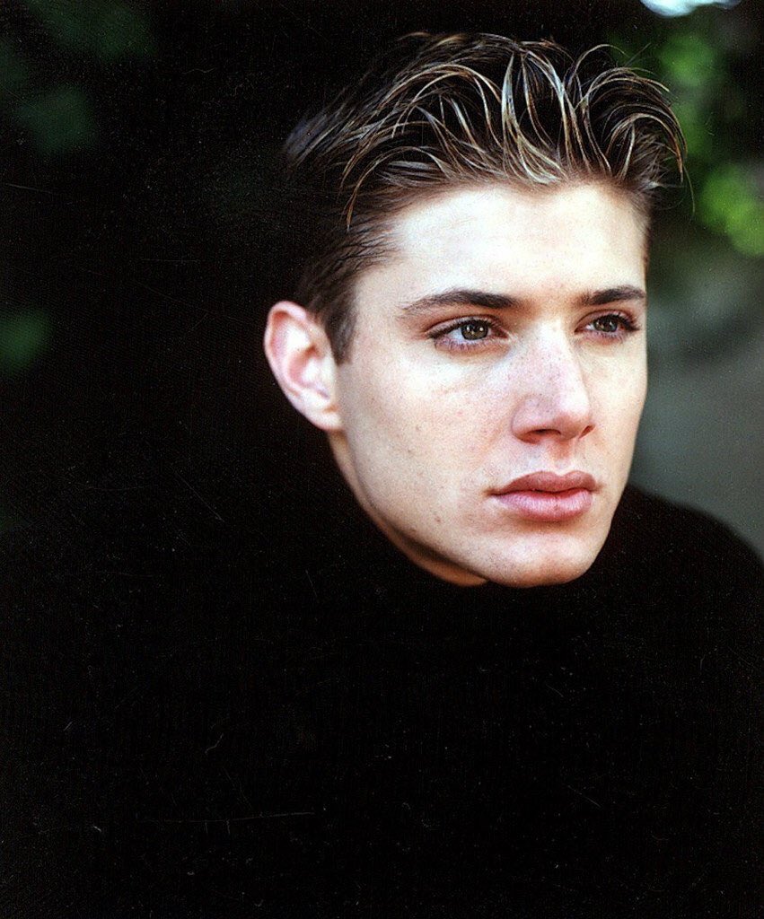 agamemnan's tweet photo. A young Jensen Ackles https://t.co/6kQU9CNh3N