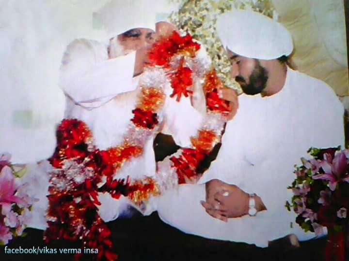 RuhaniReet's tweet photo. धन धन सतगुरु तेरा ही आसरा @Gurmeetramrahim #MahaPropkar #MSG2enters350days congratulations both.waiting LION HEART https://t.co/HyvdVVe0UM