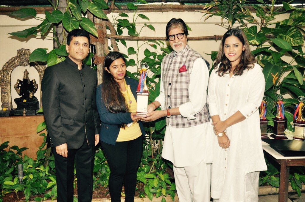 meghnaghaipuri's tweet photo. Congratulations to @Whistling_Woods student Shraddha Thorat for being the recipient of the @SrBachchan scholarship. https://t.co/lk7szawExi