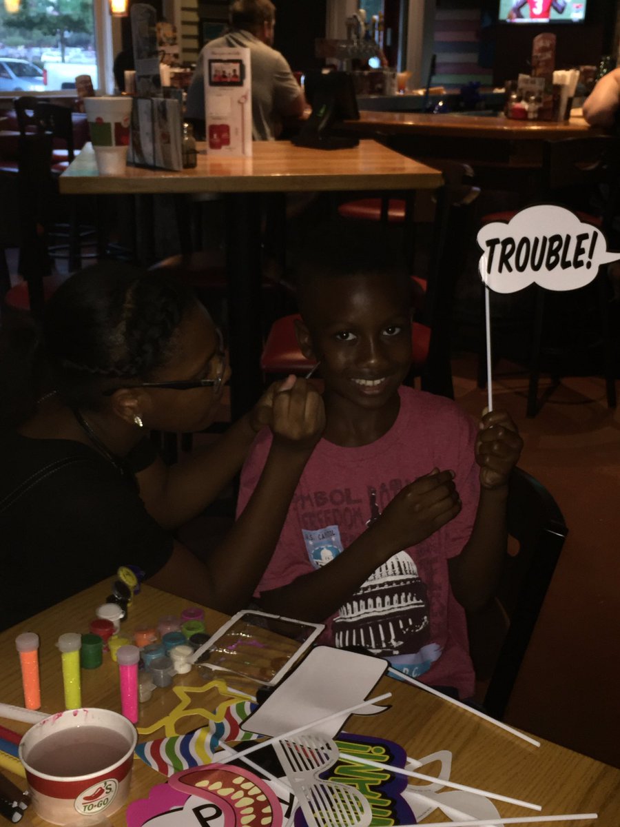 texaschefced's tweet photo. Face painting tonight to help #StJude #wontstop #fightingcancer https://t.co/8mOfUZmJxC