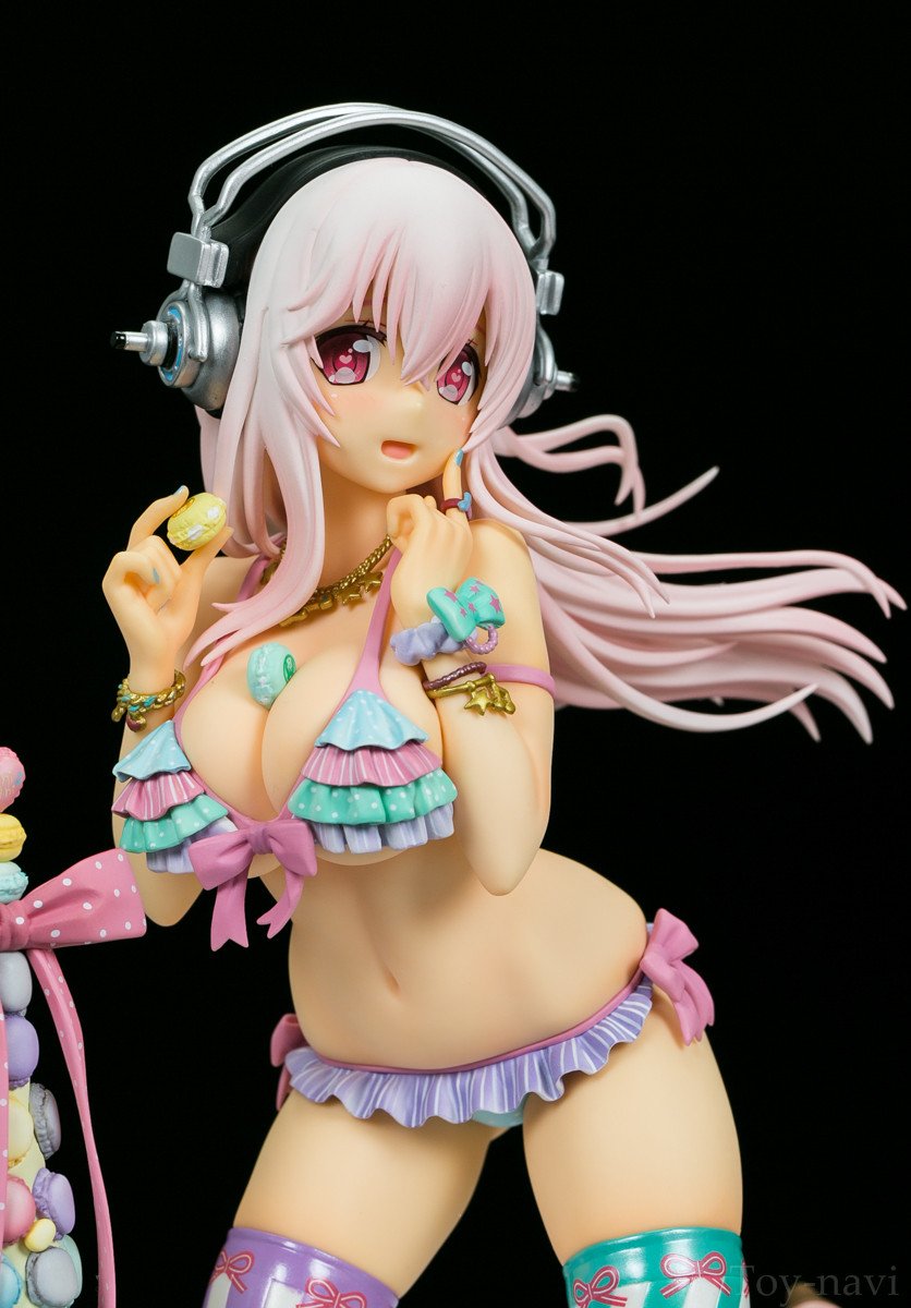 alphamax すーぱーそに子withマカロンタワー 1/7スケールフィギュア Amazon.co.jp: すーぱーそに子 with マカロンタワー 1 7スケール
