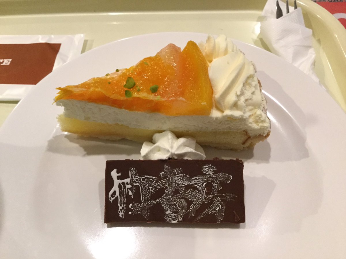 nmanma713's tweet photo. ポプテピピックカフェ来たよ https://t.co/3rOomLxOt4