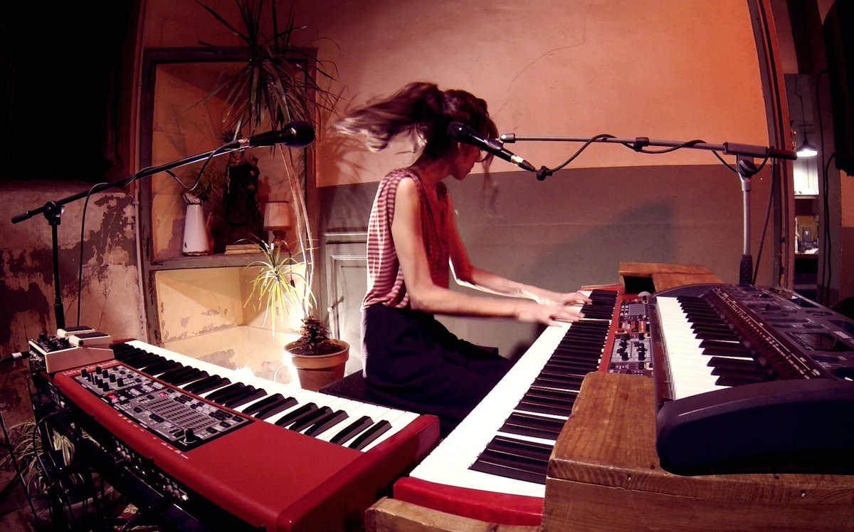 MariaComa's tweet image. Concert al Konvent és amor! Gràcies a tots per omplir aquest lloc preciós amb tant bona energia. Fins aviat Berguedà