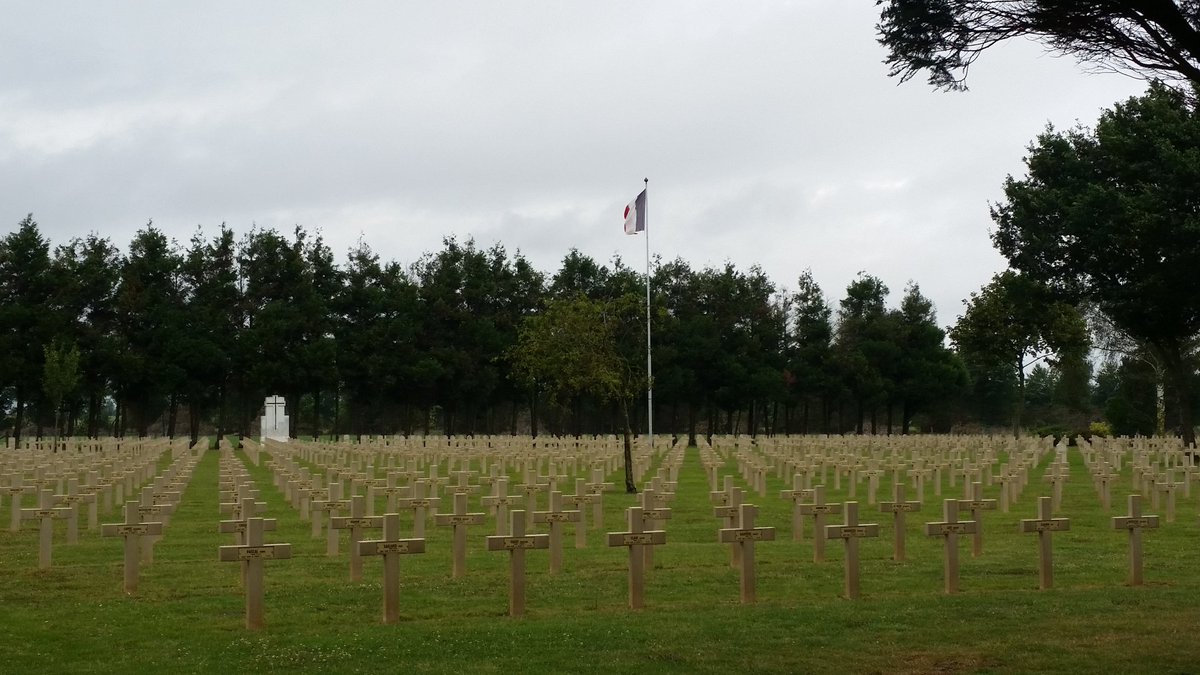 NickStanley3's tweet photo. French Military Cemetery #Marcelcave #Somme #WW1 Mort pour la France https://t.co/E7BOW16lsK