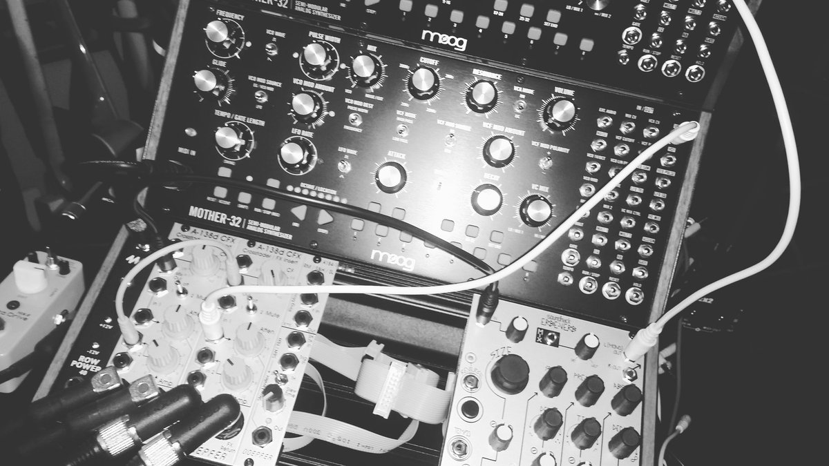 emilianontfc's tweet photo. Going modular at #ntfcstudio #homerecording https://t.co/1ikxgb5Jza