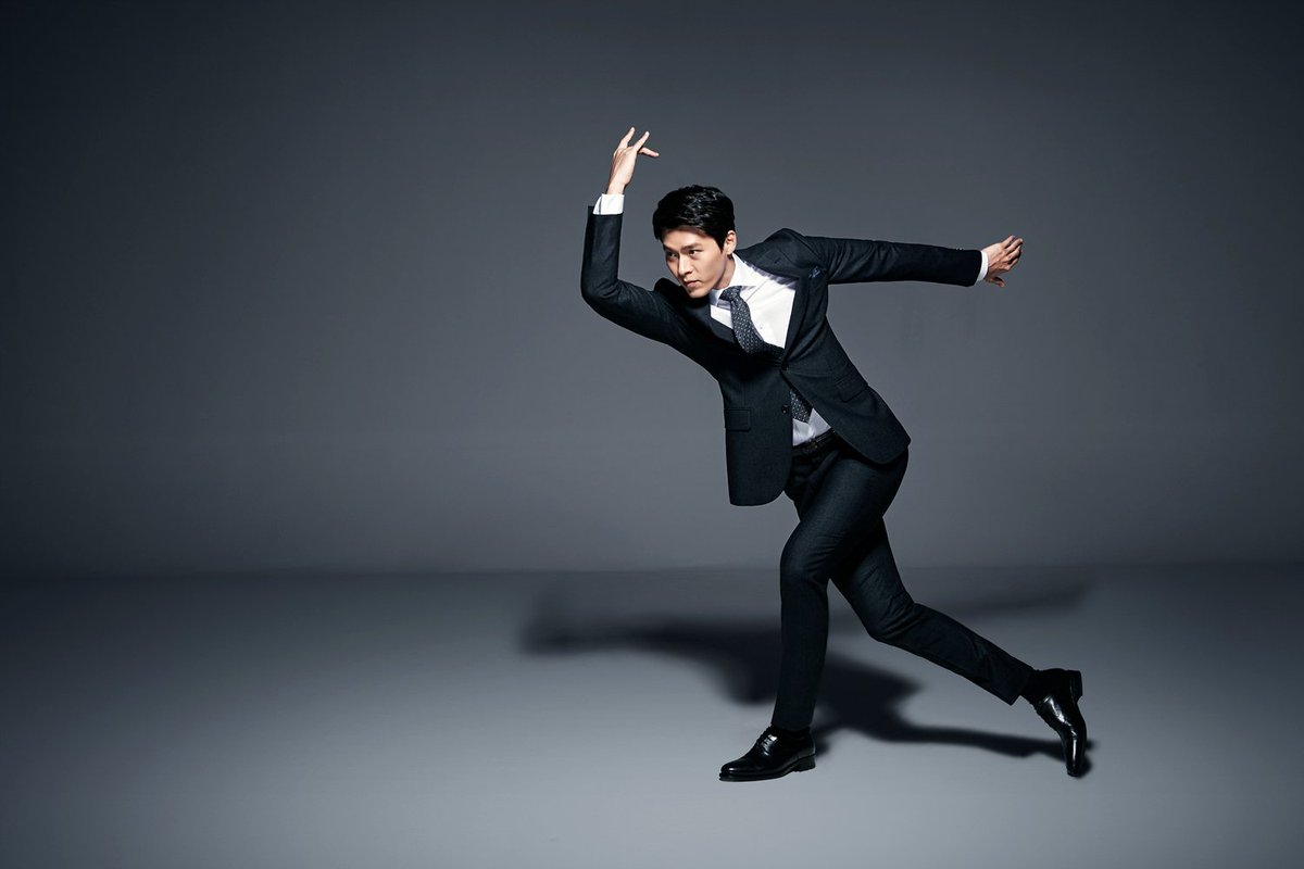 withhyunbin's tweet photo. View all 10 photos on our Facebook → https://t.co/NBEvA3xTUc
#HyunBin #현빈 #ヒョンビン #玄彬
#ROGATIS #SMART_STRIKE #로가디스 https://t.co/Eo8dwalkIt
