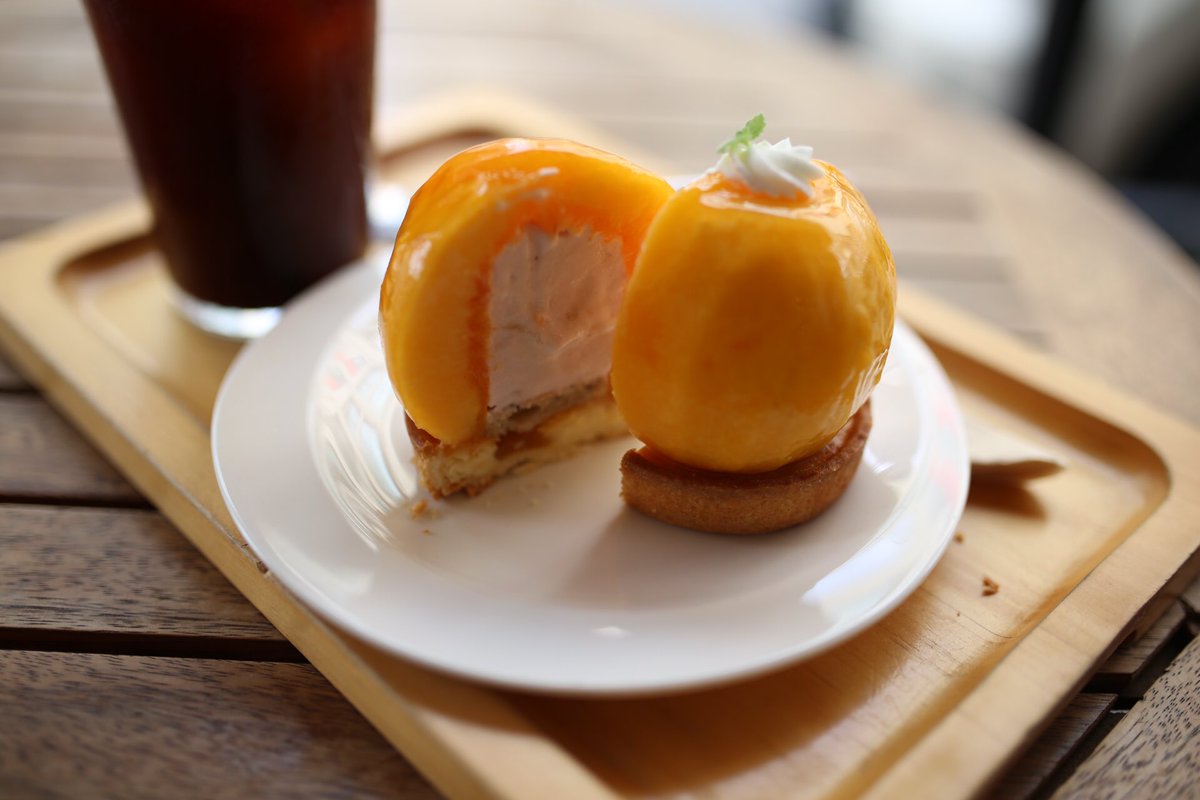 tavarez2k's tweet photo. #Cafe_imi #홍대 #행복 #리뉴얼판 #황도안에마스카포네랑딸기크림 #Canon_EOS_6D #Sigma_ART_35mm 마이쪙(8ㅂ8) https://t.co/VTxKypDG4m