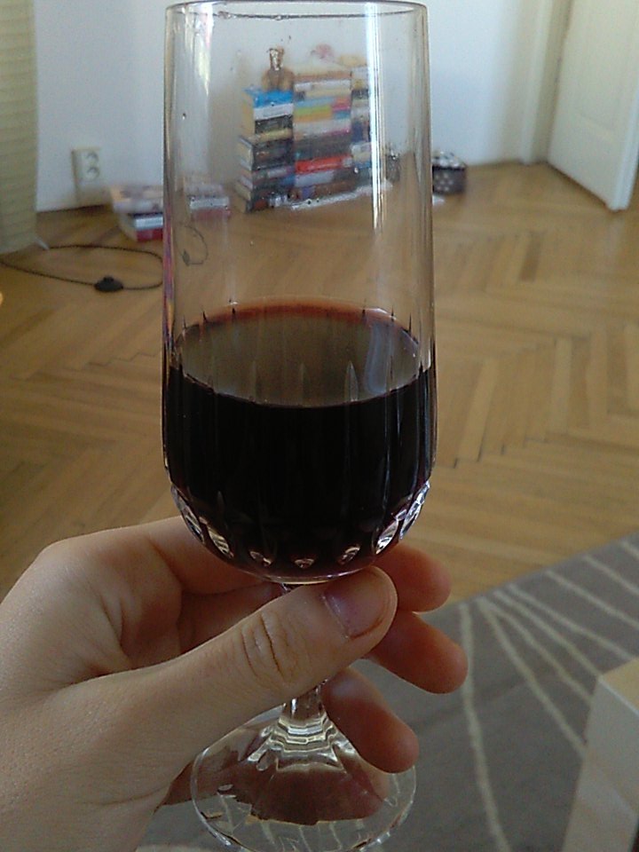 KKlarovata's tweet photo. Krasne ráno a dobrou chuť ke snídani.
Já to dnes budu mít zřejmě zamlzene. https://t.co/E9DrJYP7Mo