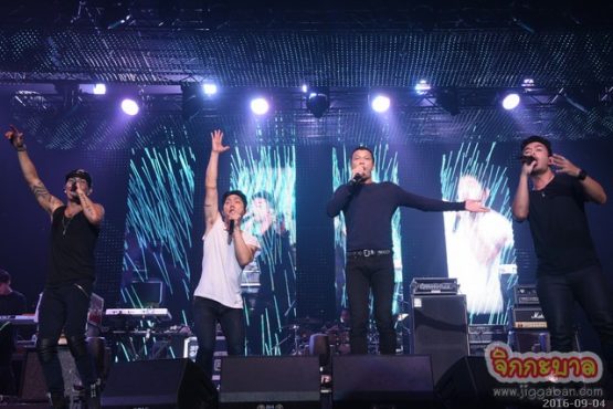 jiggaban_news's tweet image. คอนเสิร์ต #PACK4 TURN BACK #Concert มัน ... - &amp;lt;jiggaban.com/35105-pack4-3/&amp;gt;
#Abnormal #CLASH #GrandMusik #Justin