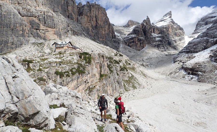 #Dolomiti <a href="/BrentaTrail/">DolomitiBrentaTrail</a> attraverso versante #Molveno #Andalo e quello di Madonna di Campiglio goo.gl/OdJqHD