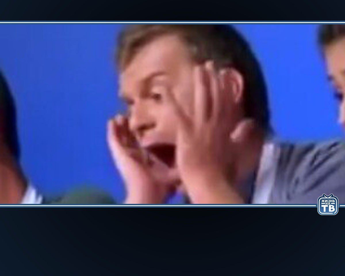 General_Idiots's tweet image. *Когда увидел,что по ноге ползёт паук*