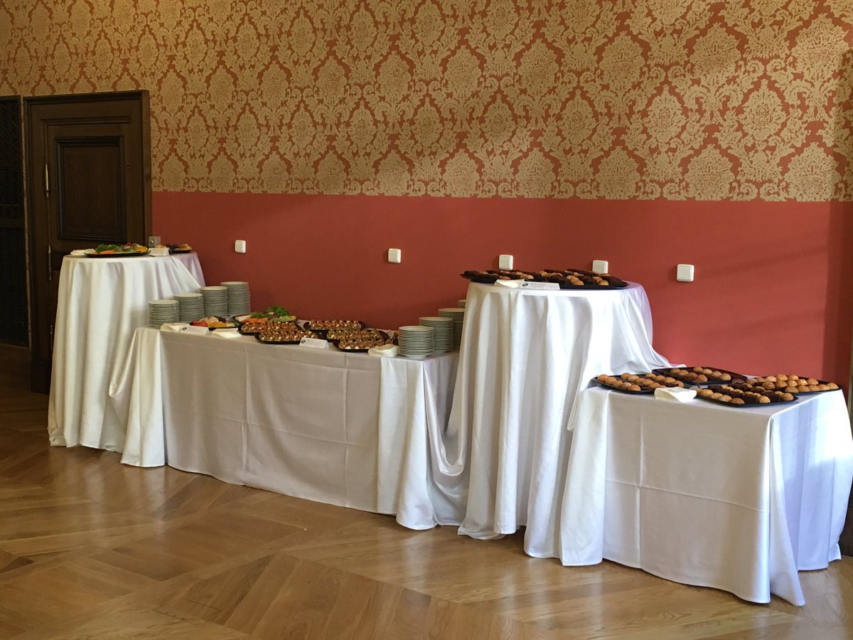 CLS_Prague's tweet photo. We hope you really enjoyed yesterday evening informal session 😉 Enjoy free Sunday morning and see you at 2:30 pm 👍 https://t.co/HitKQy8OZT
