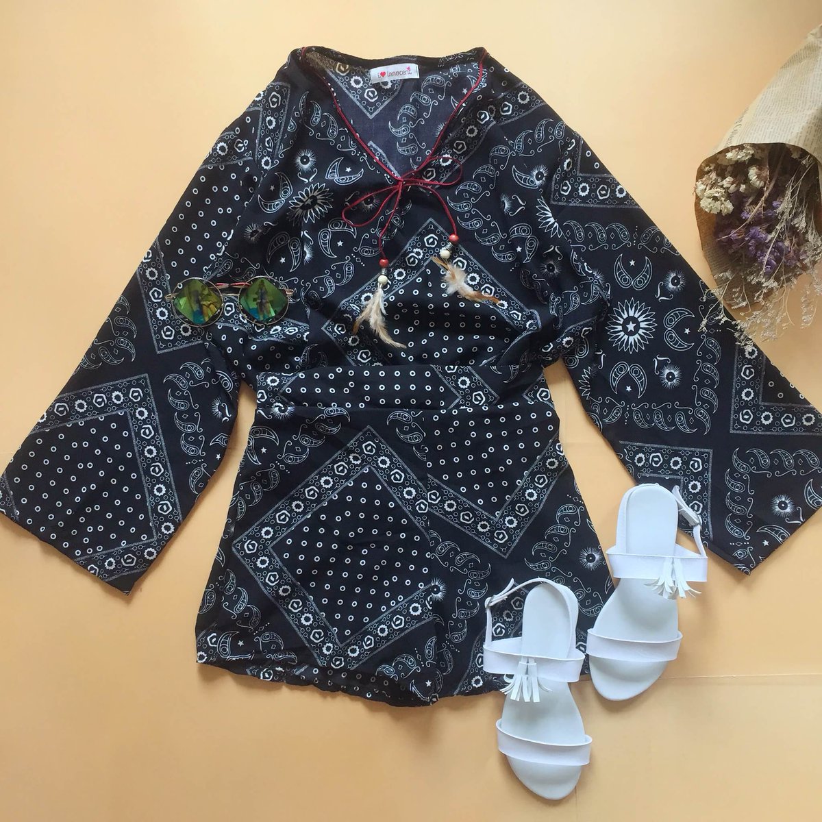 Shops_ree's tweet photo. set เสื้อแขนยาว +กางเกงขาสั้น ลายโบฮีเมียนสไตล์น่ารักๆ อก 32-36  เอว 23-28  สะโพก-36 ยาว 13"

230.- https://t.co/63lgSBbpXx