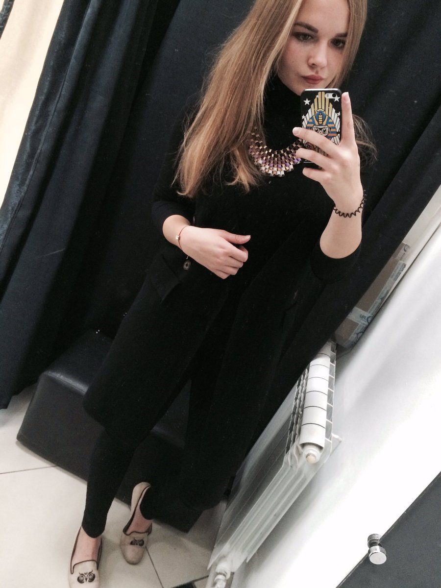 Elizagusevaa656's tweet image. Что по рабочим выходным?#как_дома