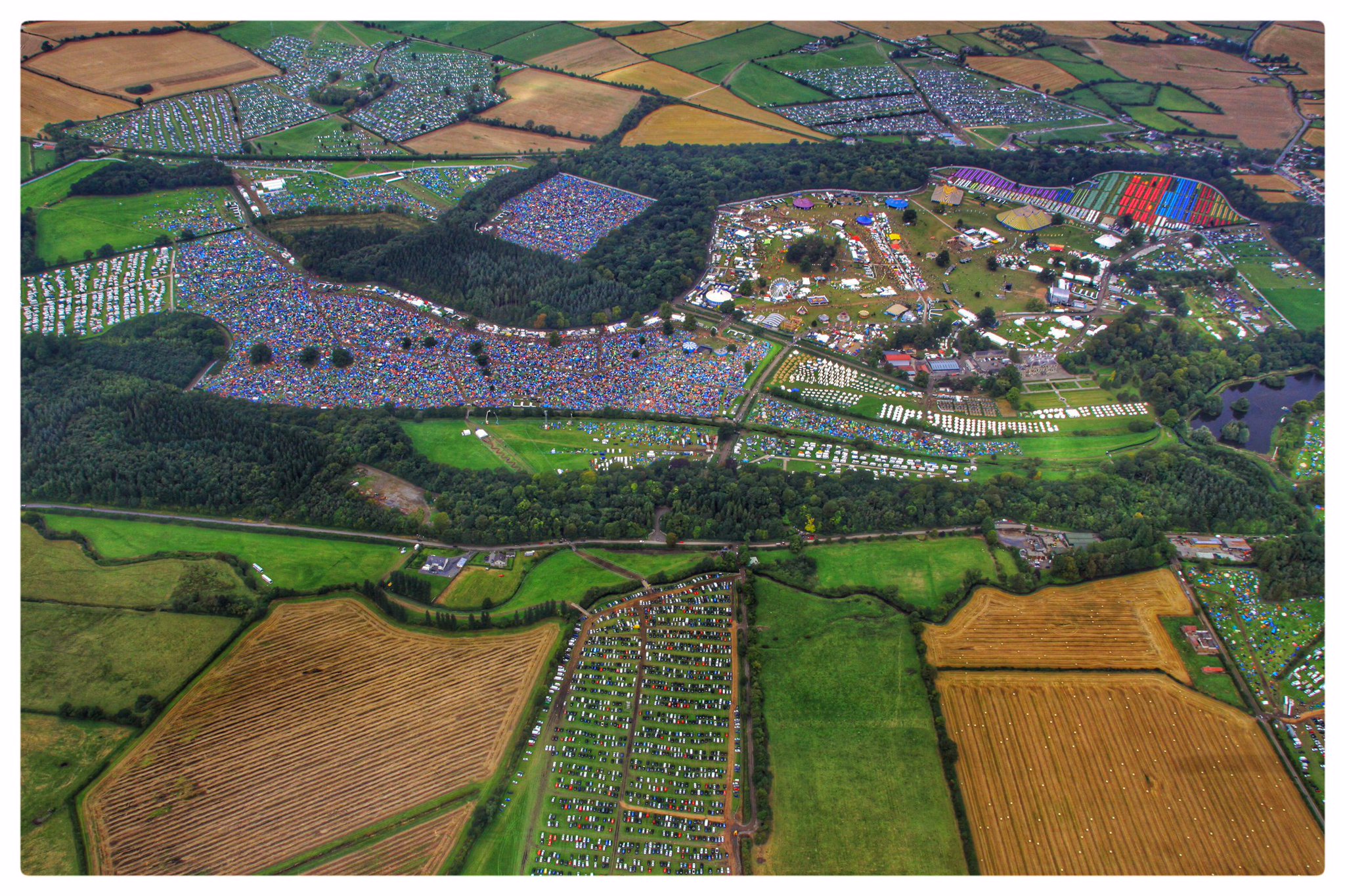 Crg49uLWgAAAoa2.jpg:large