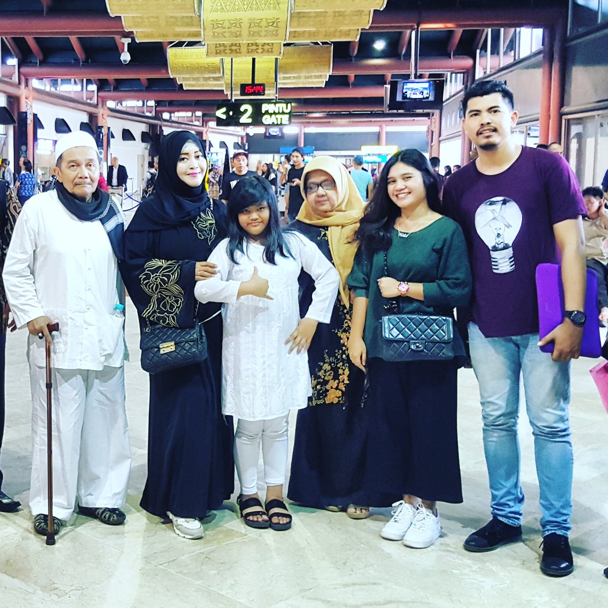 fahiraidris's tweet photo. #4september2016 Bismillah, Hari ini sy Berangkat Haji - Mohon maaf lahir bathin bila sy ada khilaf.. Mohon doanya ❤ https://t.co/9gl7mccew5