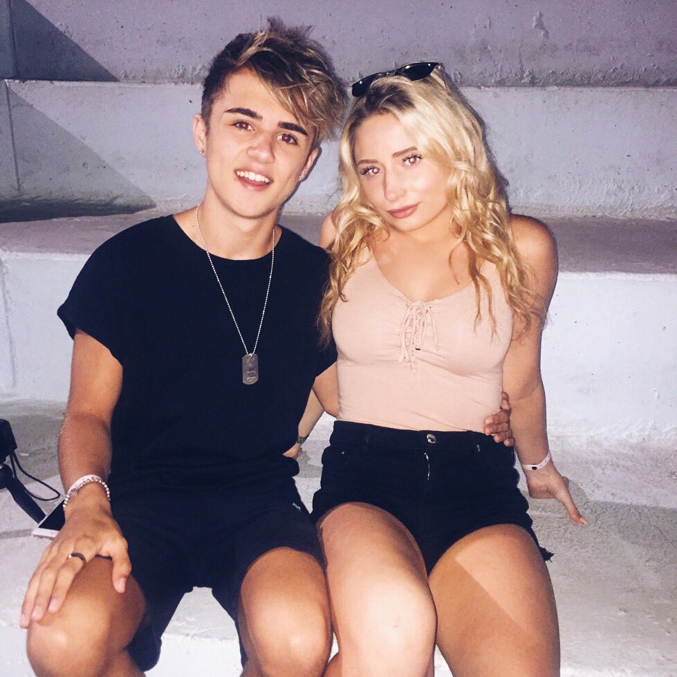 Nicole Louise (nicolelouise155) Twitter