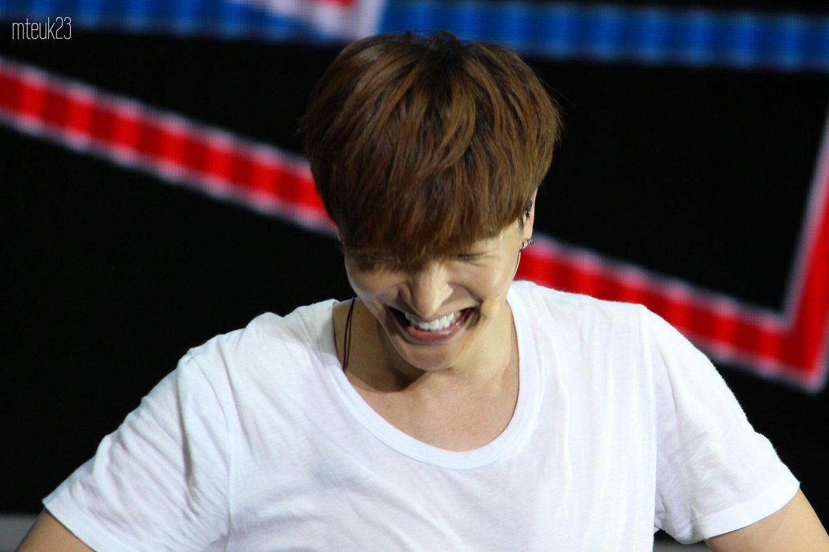 13elieveSG's tweet photo. [HD PIC] 160903 'Star Teuk' Shanghai Fanmeeting - Why did you take off your shirt, Teuk? >< [4P] (Cr:@mteuk23) https://t.co/Jp9zk45CW5