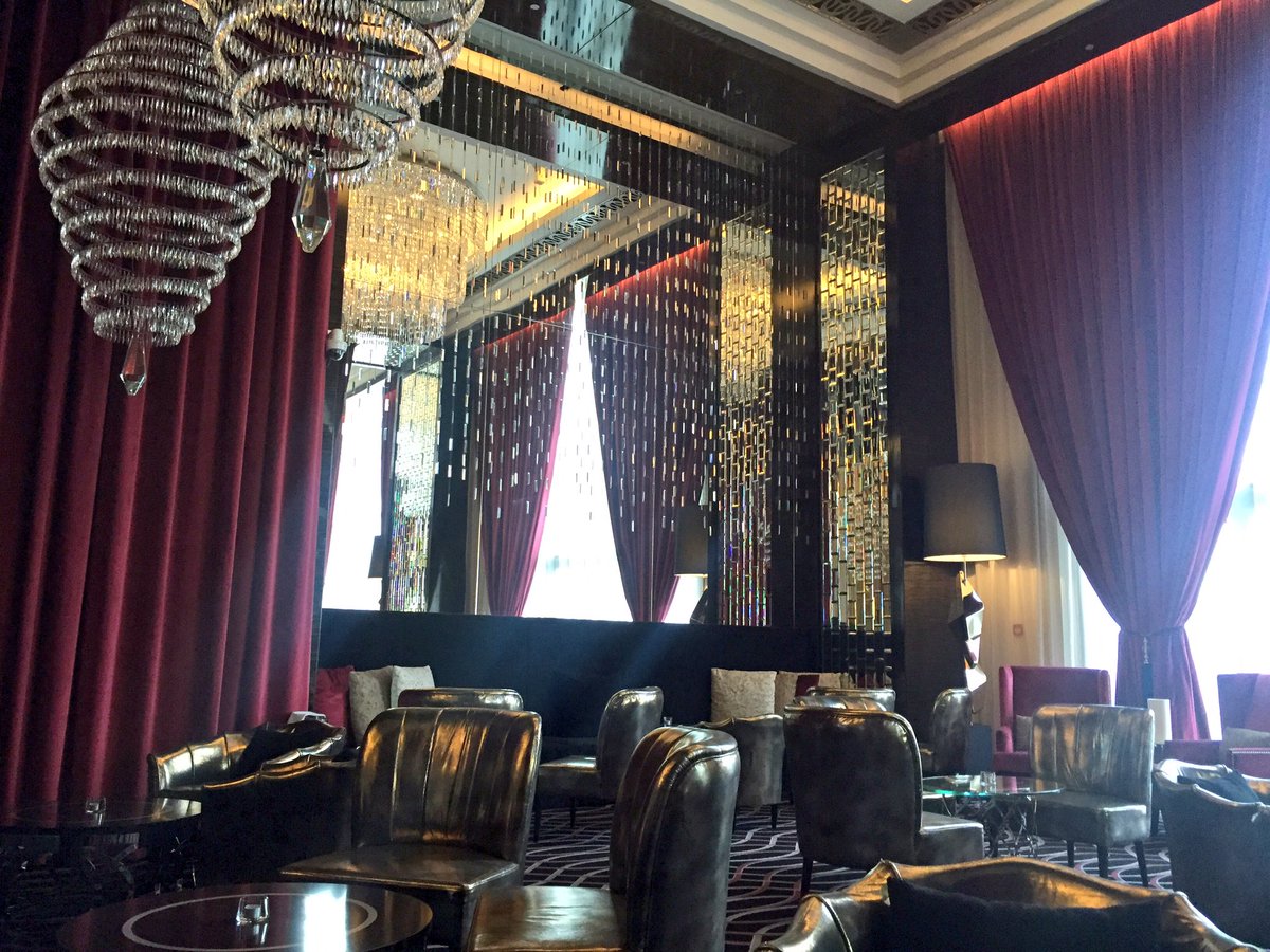 iamsoltani's tweet photo. Thanks @WestinDubaiAHC for a sneak peak of the property today. Loving #Blinque #cocktail lounge! @StarwoodBuzz https://t.co/RGIlhbACzW