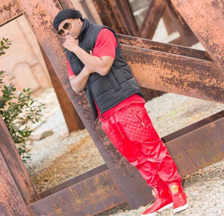 medallion_ty's tweet photo. @NINOBROWNMIAMI pipe up #medallionent #grape #moneyteam https://t.co/eMhq4WdkqQ