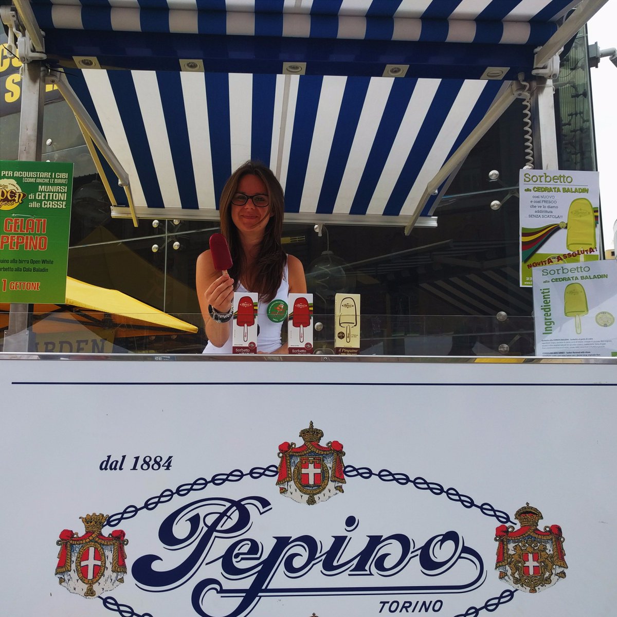 BirraBaladin's tweet photo. Il gelato 🍦 alla birra Open White è il top 🔝 , e per i più piccini: sorbetti cola e cedrata! @GelateriaPEPINO https://t.co/4SDit4iT5B