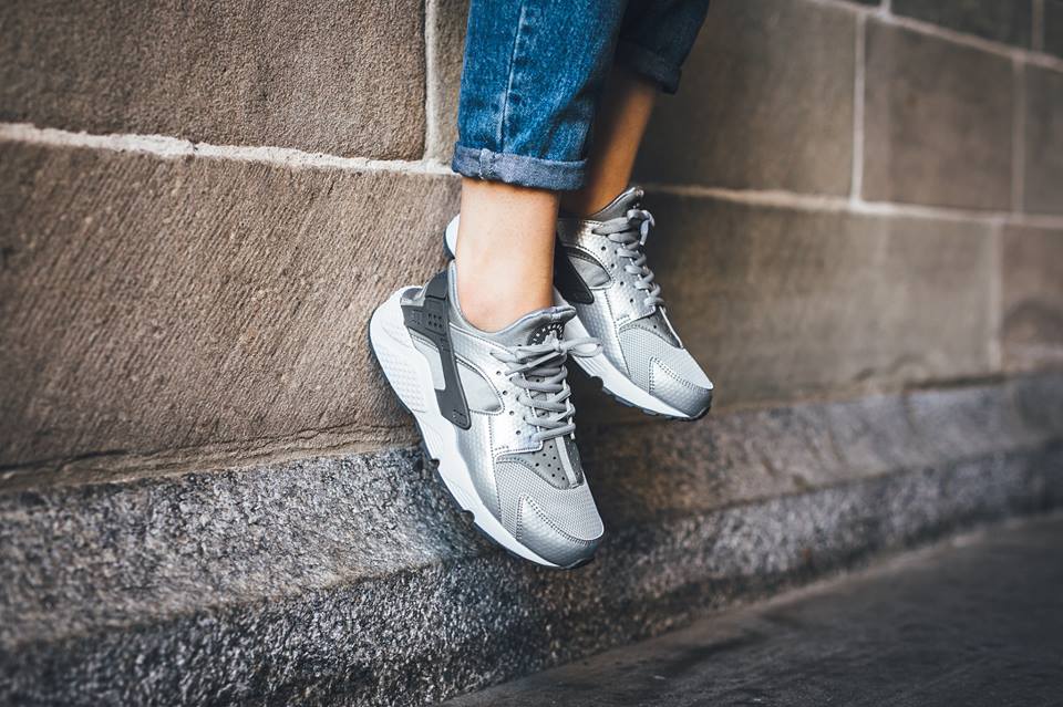 nike air huarache 2016 silver