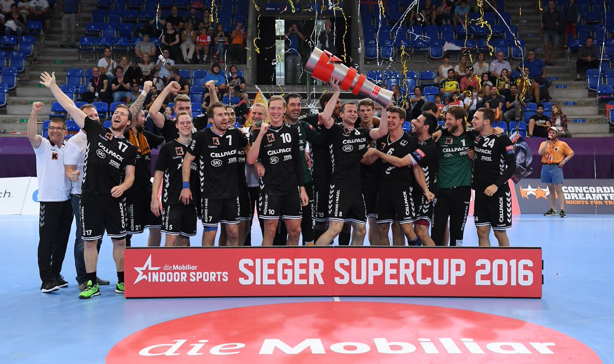 Auch bei den Herren gibt es einen neuen #supercup2016-Sieger: Wir gratulieren den <a href="/kadettensh/">Kadetten Handball</a> herzlich!#indoorsports