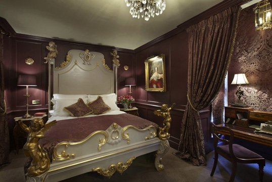 GoodHotelGuide (@goodhotelguide) on Twitter photo There's a sense of going to someoneās (very stylish) home at <a href="/HazlittsHotels/">Hazlitt's Hotels</a> #hotel #London ow.ly/QWBd303lJiz There's a sense of going to someoneās (very stylish) home at <a href="/HazlittsHotels/">Hazlitt's Hotels</a> #hotel #London ow.ly/QWBd303lJiz