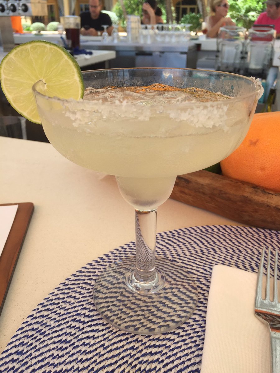 Drinks at Breeze outdoor cabana bar <a href="/eaupalmbeach/">Eau Palm Beach</a>
