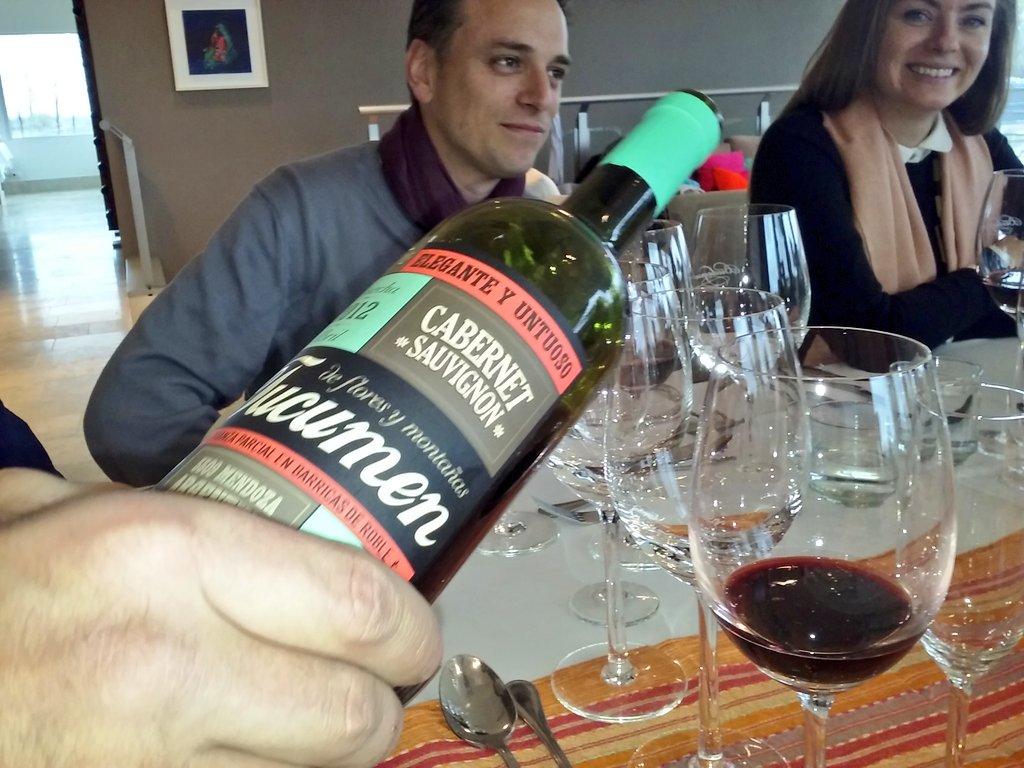 ¡Q lindo es conocer nuevas bodegas! Mientras cubrimos el #ForoInternacionalVitivinícola, descubrimos <a href="/BudeguerBodega/">BodegaBudeguer</a>