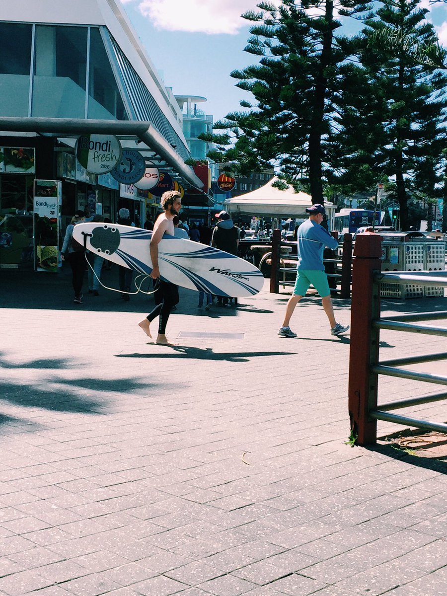 dscckyy's tweet photo. Bondi beach, NSW Australia https://t.co/aHTSpKyQII